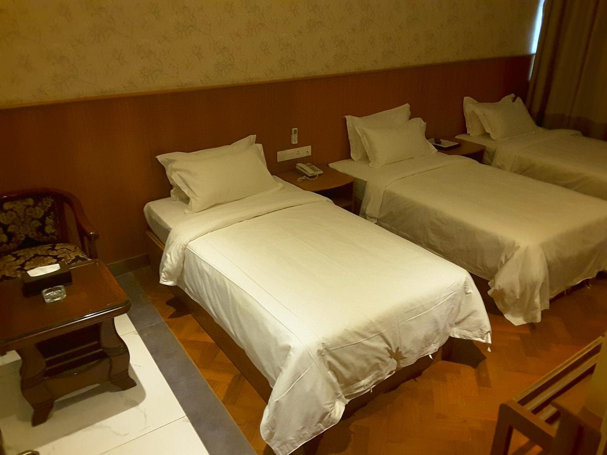 Unity Hotel Mandalaj Zewnętrze zdjęcie